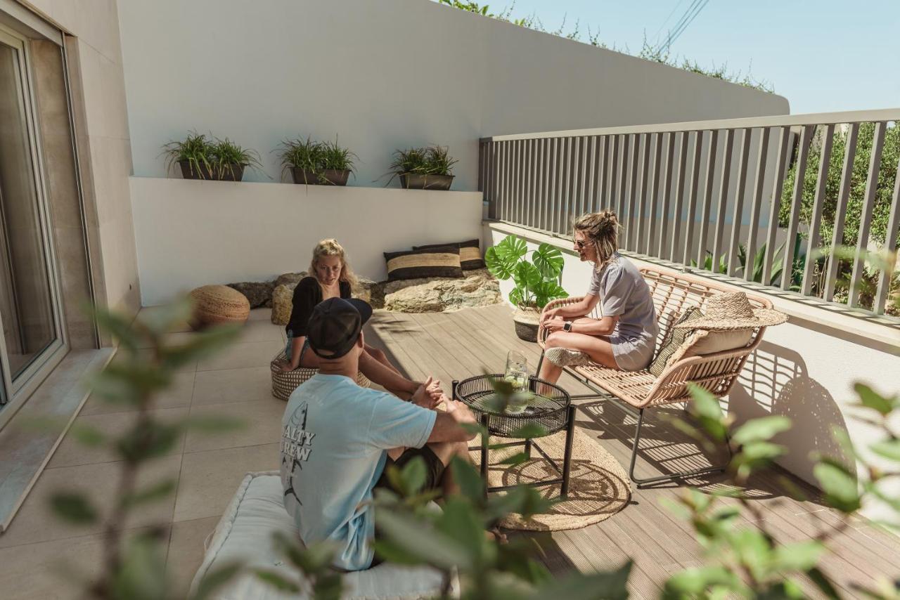 The Salty Pelican Yoga & Surf Retreat Ericeira Extérieur photo