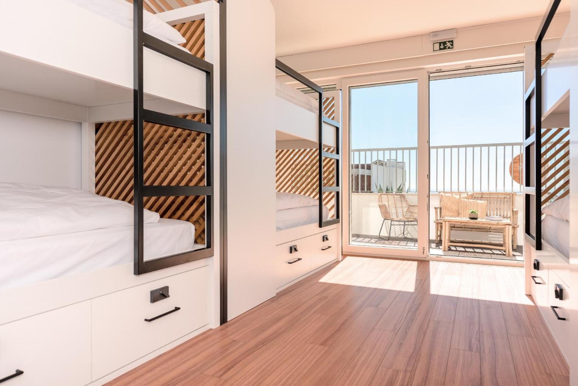 The Salty Pelican Yoga & Surf Retreat Ericeira Chambre photo