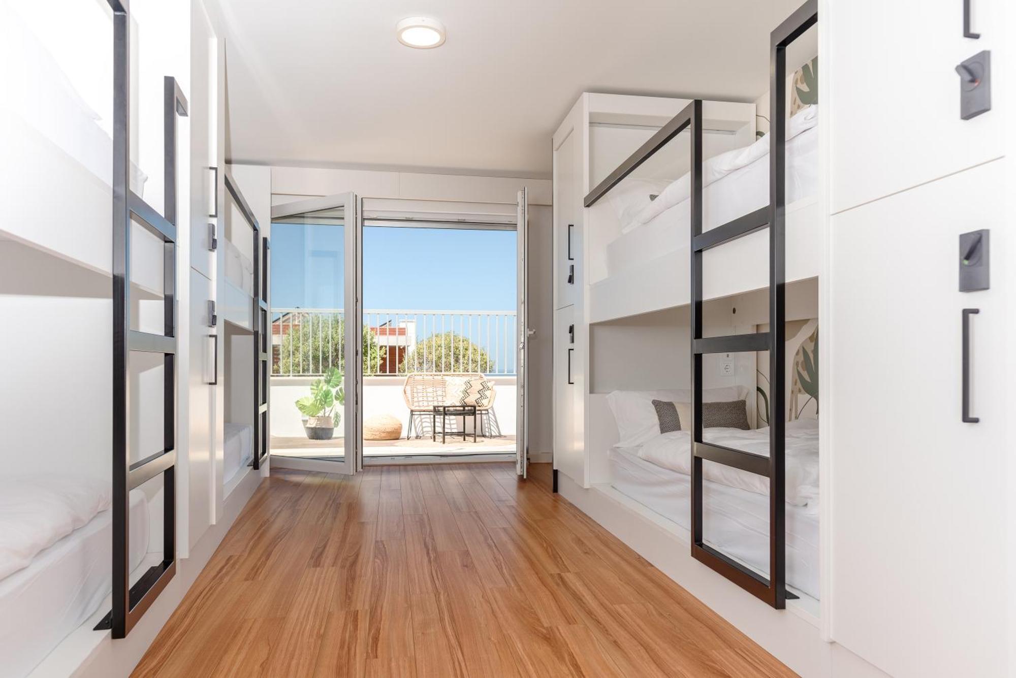 The Salty Pelican Yoga & Surf Retreat Ericeira Chambre photo